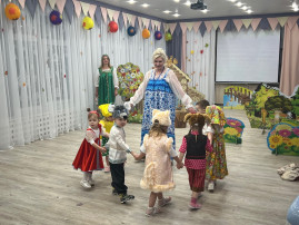 Районный семинар «Повышение качества этнокультурного образования детей дошкольного возраста через русские народные сказки в соответствии с ФГОС ДО и ФОП ДО» Районный семинар «Повышение качества этнокультурного образования детей дошкольного возраста через русские народные сказки в соответствии с ФГОС ДО и ФОП ДО».
